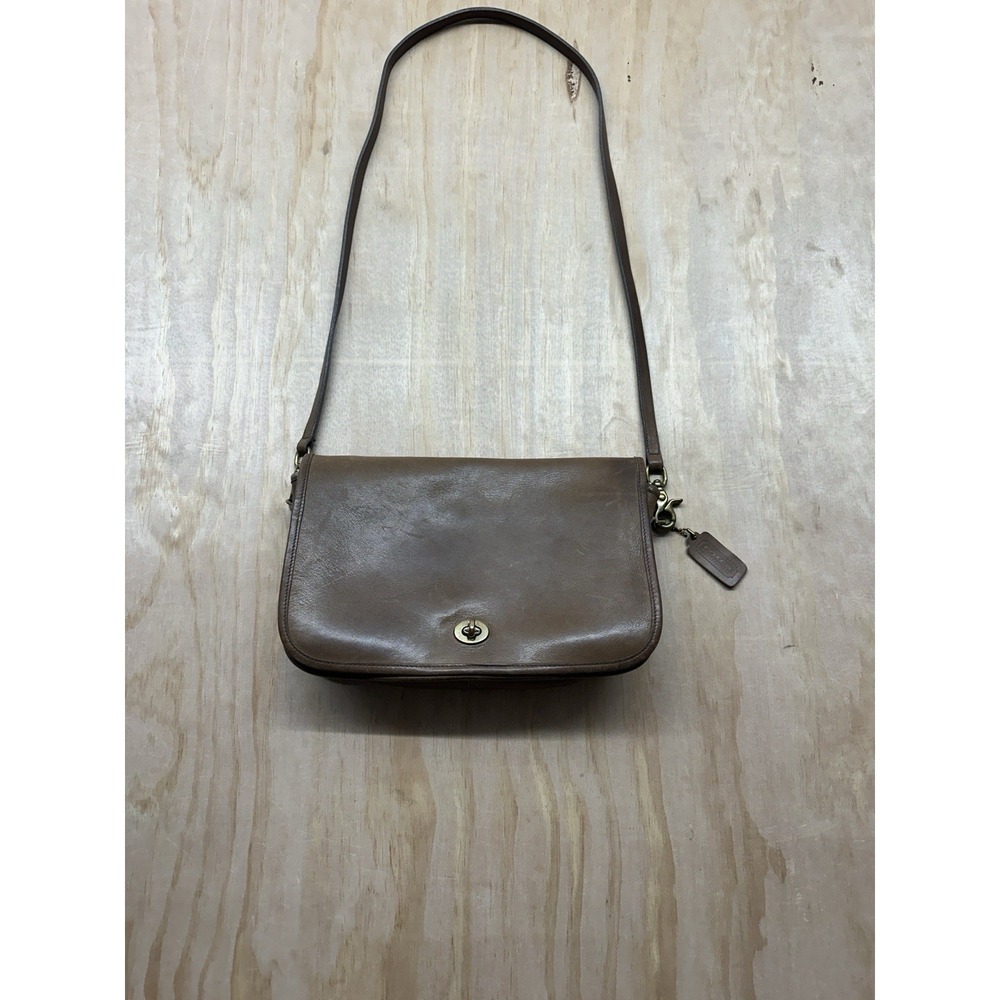 RARE Coach Vtg Brown Leather Crossbody Shoulder Bag Penny Pocket Brass Hardwareโ